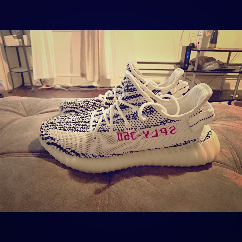 Yezzy 350 boost ( Zebra )